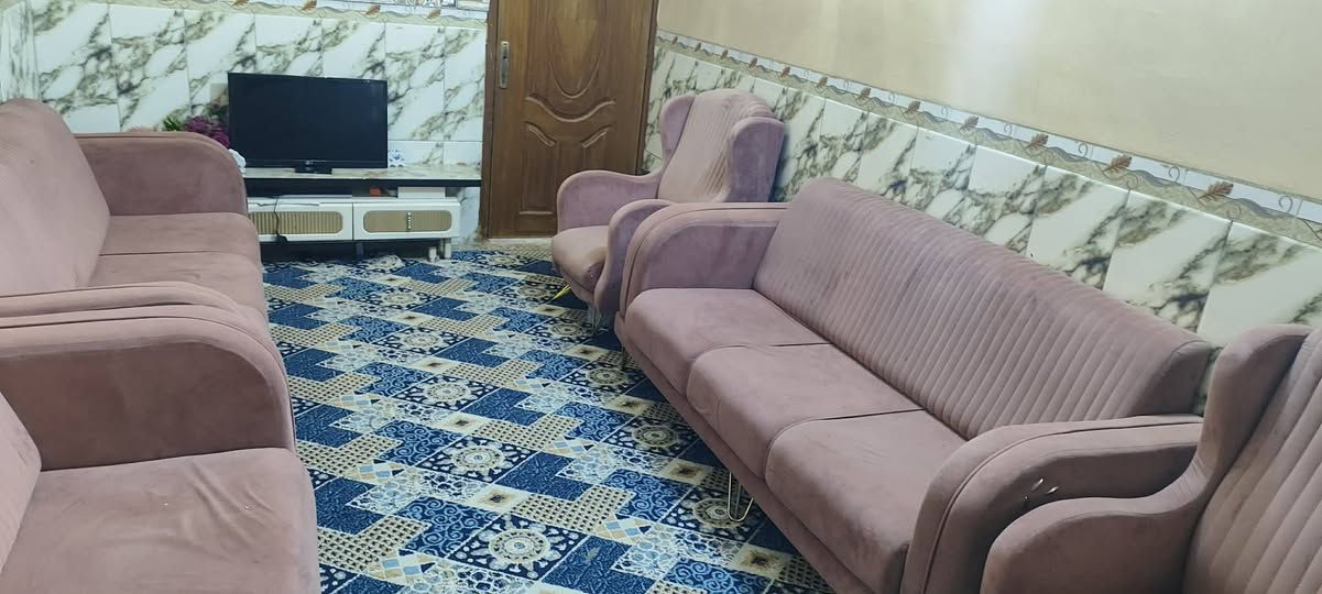 سلام عليكم تخم قنفات كامل تركي عشر مقاعد خمس قطع السعر 175 الشراي يتصل كون يجي هسا 
*********** عمارة, ميسان
