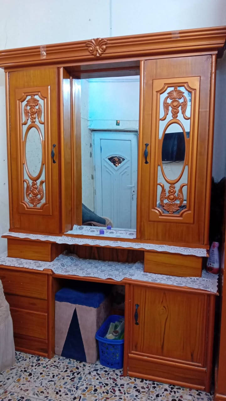 السلام عليكم كنتور وجزامه وميز مرايه وكومديات للبيع 450 الف عنواني بغداد الرحمانيه الجعيفر


**إذا كنت صاحب هذا الإعلان وتريد حذفه لأي سبب، رجاءا أرسل رسالة إلى الدعم الفني**