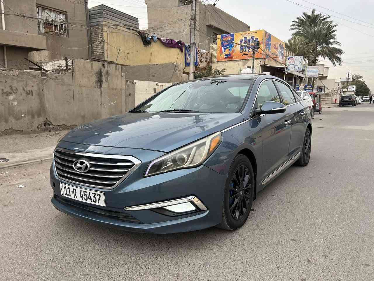 السلام عليكم
سوناتا موديل 2015 
Limited 
لمتد فول1/1 vip اعلى فئه 
حادث مرفق بصور بيه رش مكانات موضحه بسونار 
بدون ايرباك لغد شاصي كفاله 
السعر. 109. وبيه مجال قليل 
مكينه 2400 
بصمة  
شاشة 
بانوراما
كشنات امامي خلفي جلد تدفئة تبريد كهرباء  + كشن السائق خزن ميموري
شفتات ستيرن
ثلاث انظمة قيادة سبورت. اقتصادي. و اعتيادي
سايد. بريك دكمة (auto hold)
حساسات جانبية نقطة عمياء (بالمري)
جنطة ذكية. (تنفتح مجرد الاقتراب منها)
مري قلاب
بكلايت لد (شمعة) 
ويل كب سبورت بلادي ١٨
رادار امامي
رادار سير ع خطوط الشارع 
بردات خلفية بلادية
تبريد قطعتين
سستم صوت انفنتي ٥ دمامات
كامرا دوار + تحذير من السيارات المارة
السياره جاهزه وخاليه من اي نقص
مكاني بغداد مدينه الصدر 
***********
