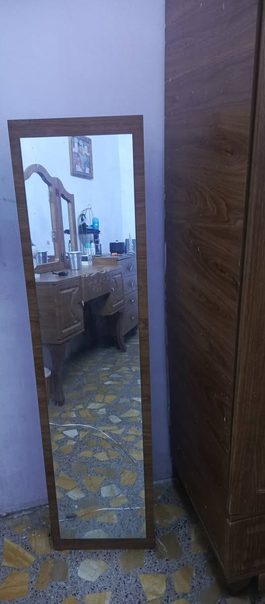 غرفه تركي للبيع مع دوشك سعر 450 وبيها مجال العنوان بغداد الشعب حي التجار الشراي يتفضل خاص


**إذا كنت صاحب هذا الإعلان وتريد حذفه لأي سبب، رجاءا أرسل رسالة إلى الدعم الفني**