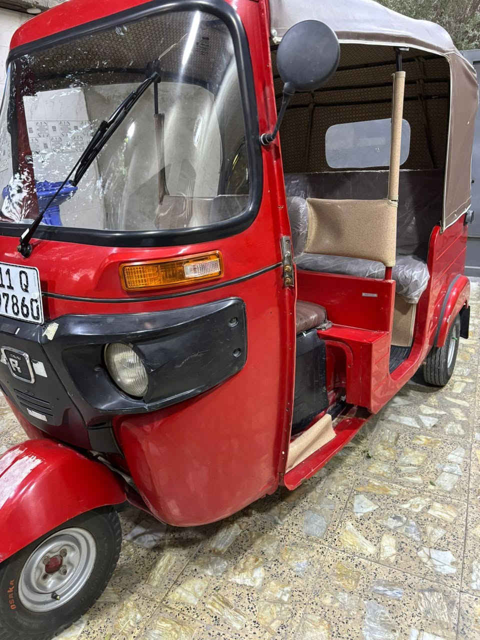 موديل 18شهر 12 رقم وسنوية بسمي مكاني بغداد زعفرانية الشراي يتصل او يراسلني ***********
نضافة وخير من الله
