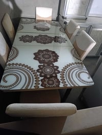 طاولة و٦ كراسي • كالار