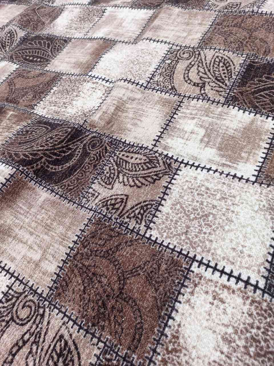 فراش للبيع ٣قطعه الواحد منهاالعرض٣والطول ٤ ثنيهن منها قياس ٣/٣ العنوان حي العسكري شارع ٦٠  سعرهن ٤٥ بي مجال***********
