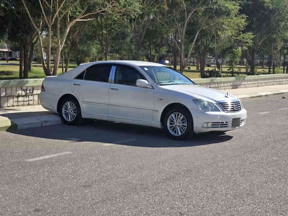 2005
مووس 
گيروو مةكينة بجووك 180 
2دووگمة 
شاشة 
تةبريت ساردووگةرم بةسراوة 
سعري 59مةجاليكي كةم 
شوين كةلار 
***********
