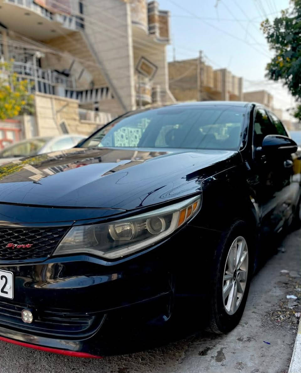 سلام عليكم كيا اوبتما موديل ٢٠١٦ وارد للبيع
حادثة جاملغ الخلفي بيهة كم قطعه صبغ اثر جراد وملاحظات بسيطة ابيع حزام بس هية مو حزام  للعلم البجم كبس ومابي قطره صبغ ولغود شواصي كفالة وايرباكات الدشبول مطاكات
السيارة باسمي رقم وهزم وفحص جدد ثاني يوم تحويل
مواصفات عادية معروفة
كير ومكينه خير من الله
ماشية ١٢٠
تخم تاير صدر جاهزة السيارة
سعرها ١٠٩ وبيهة مجال
***********

