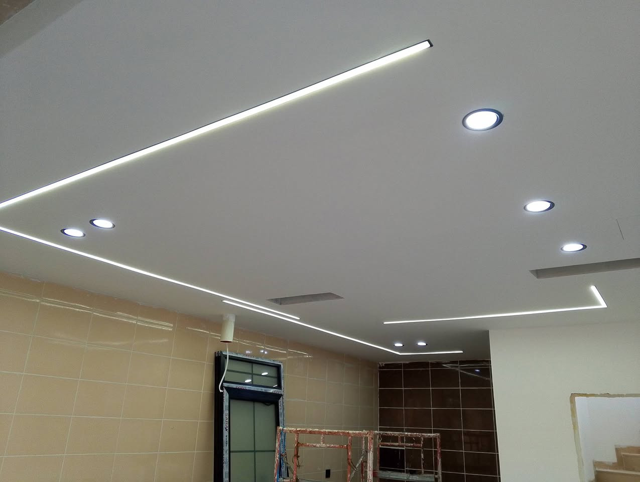 اسطة كهرباء تواصل وتساب ***********
