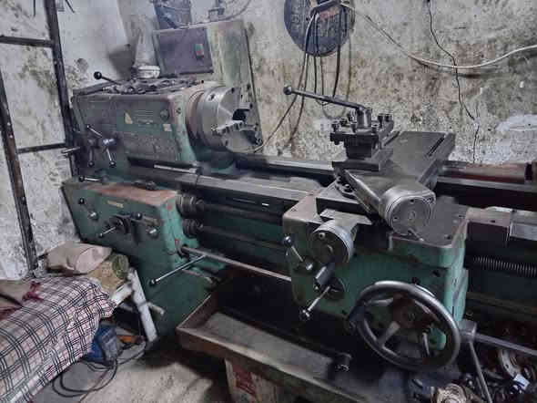 سلام عليكم تورنه جكي واحد متر مزاد جديده سعر ثلاث ونص***********
