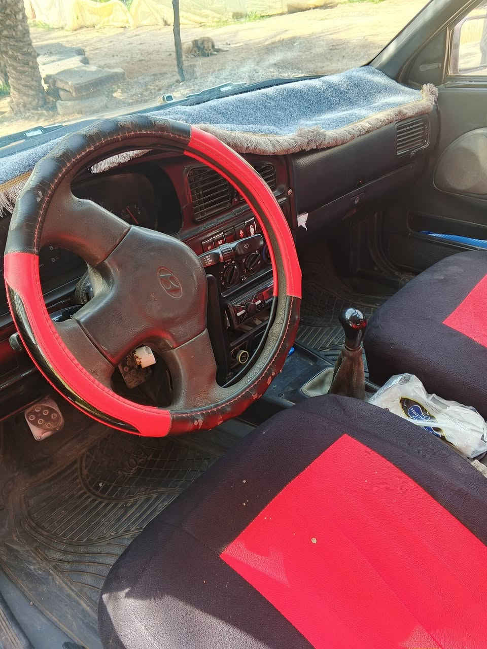 لانترا موديل 93 رقم ديالئ شرط التحويل مكينه كير صدر ڱڵـه  جديد تخم تااير كهربئيات كله شغال سياره مال جناي حلوةة فررممه بلاديةة
السعر 31 بيه مجاال
ديالئ الخالص
***********
