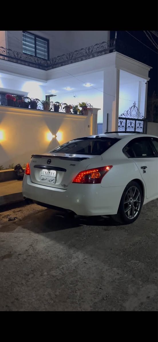 نيسان ماكسيما خليجي فول مواصفات 
موديل 2010
بصمه 
سقف سلايد 
تحديد سرعه 
كير اوتو سبورت عادي
كشن هيتر 
كشن كهربائي 
برده خلفي 
وبقيه المواصفات معروفه للمكسيما 
تبريد تدفئه شرط 
كير محرك شرط مامفتوح 
كهربائيات بشرط 
رقم وسنويه منتهي 
 بيها قطعه وحده باب سكن بخ 
بدون دواخل بدون ايرباك 
سعر 100 وبي مجال 
رقم  *********** كركوك, العراق

