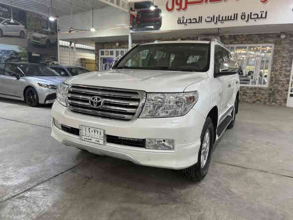 معرض الامام المركزي العنوان بغداد الكريعات شارع الوقف السني
لاندكروز 2011 
محرك: 8 سلندر (4.6) مفتوح
المواصفات:
بصمه وفتحه وتحكمات شاشة وكامره و٣ قطع تبريد 
السياره بيه ٣مكانات بارد صغار ممبينات بي رصعه بلجاملغ
سونار موجود صدر تايرات السياره جاهزه 
ماشية:٣٤٢ الف كم
السعر :٣١٠$
للاستفسار 

***********
