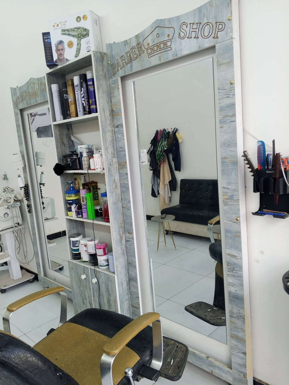 مرايتين ورف سعرهن 300 قفل مكاني بغداد (الشعب) 
 
رقمي ***********
