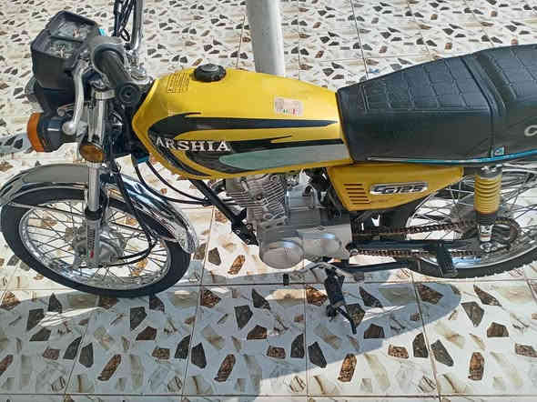 دراجه 4 كير اوراق اصولي
موديل 21 طالعه من الوكيل نهاية 23
السعر 825 وبيها مجال حك الجيه 
مكاني واسط قضاء النعمانيه 
‏‪***********‬‏
***********
