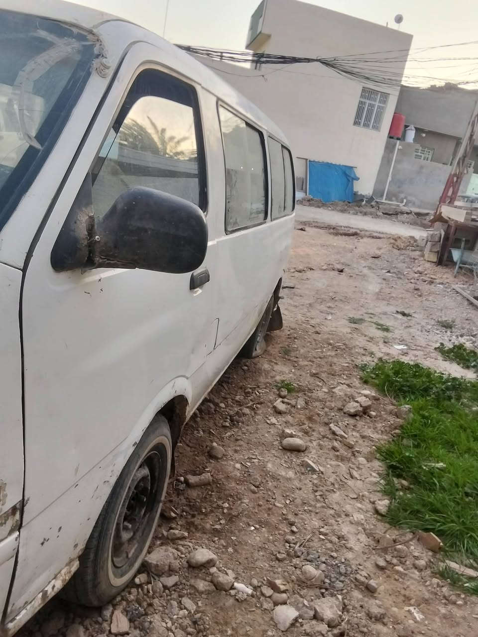 السلام عليكم بريجو موديل 96 رقم بغداد طرف ثالث مكينة كير اكسل مشط بور كله حاويه عل  ضمان هيئة مامسجله سيارة عوزه ترتيب شويه السعر 20 المكان ديالى او مروس بكيه بسته ستفسار عله الرقم ***********
