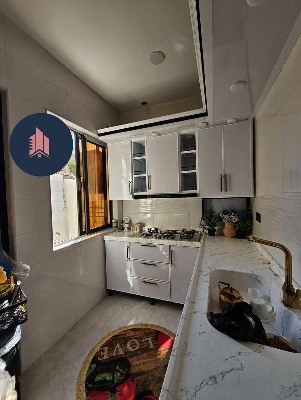 للبيع او معارضة
✅حي القادسية الثانية بفرع مرطبات الرافدين

⬅️️ مساحـة 100متر 

⬅️️الابعاد 5متر ❌️ 20متر

⬅️ الإتجاه قبلة

⬅️شارع صبه ١٠متر

⬅️️سند طابو ملك صرف 

⬅️️طابقين ٤غرف نوم 

⬅️️بناء حديث 2025

⬅️الطابق الاول:
 غرفة نوم إستقبال مطبخ هول صحيات كراج مناور صحيات خارجية

⬅️الطابق الثاني:
 ٣غرف نوم هول صحيات بلكونة بيتونة 

تفاصيل اكثر يرجى مراجعة المكتب

للاستفسار الاتصال 

📞***********

***********‬
