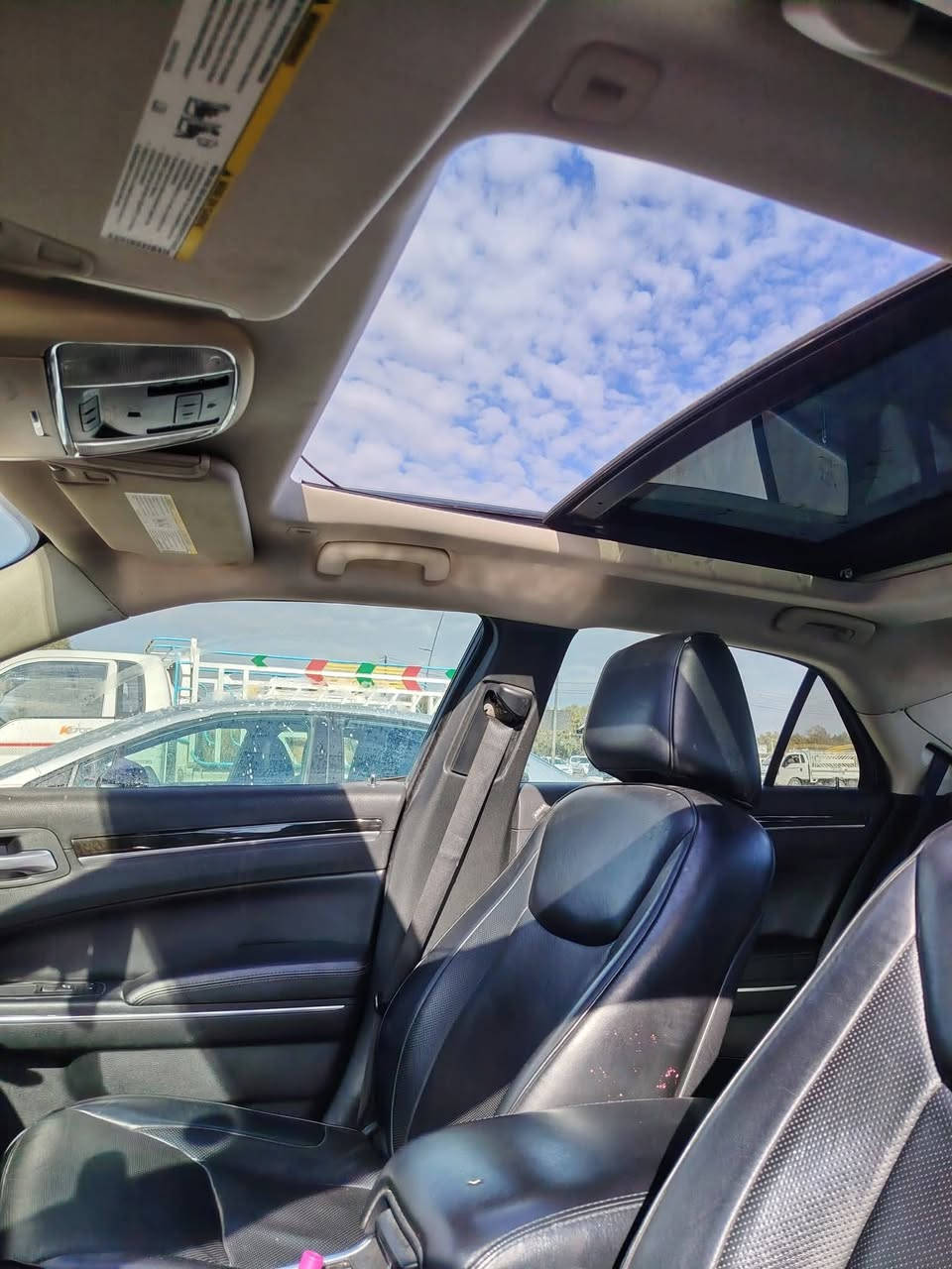 اوباما2018S300 فول مواصفات بلاتنيوم أعلى فئى بنوراما سقف كامل لون رمادي ادوات كصه جنطه باجات صدر حداديه كامله  دخول جديد السيارة فقط ماشيه 140  الف بالخارج محرك 3و 600 بيه أرقام وسنويه كامله لحد 2029  بيع مستعجل  السيارة كامله نقص مابيه برغي تبريد تدفى حساسات كامله مكاني صلاح الدين الأطراف
***********
السعر 79  $  قفل قفل
