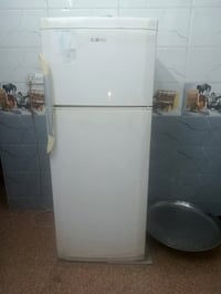 ثلاجه كبيرة • بيع مستعجل • بغداد