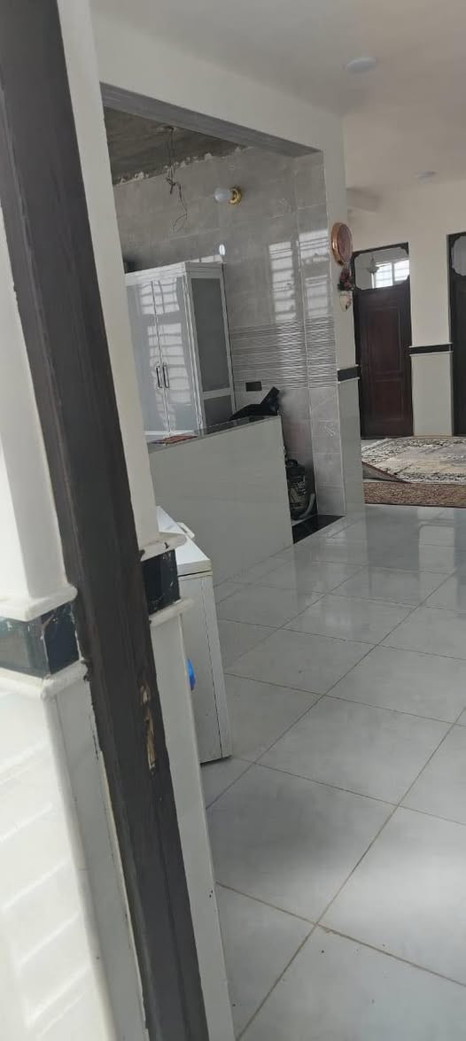 يتوفر دار للبيع طابو زراعي سند 25 
العنوان ناحية العباسية مقابل حي المنتظر  المساحة 255 يبعد عن الشارع العام 250 متر بناء درجة اولى يحتوي 3 غرفة5*4 استقبال 7*4 صالة كبيرة مطبخ مفتوح على الصالة موقع الدار على ثلاث شوارع مع مساحة إماميه 180 متر ومساحه خلفيه 200 متر للاستفسار
مراجعة مكتب العين للعقار 🏡 او الاتصال على *********** 📞 
وتساب *********** 📞
