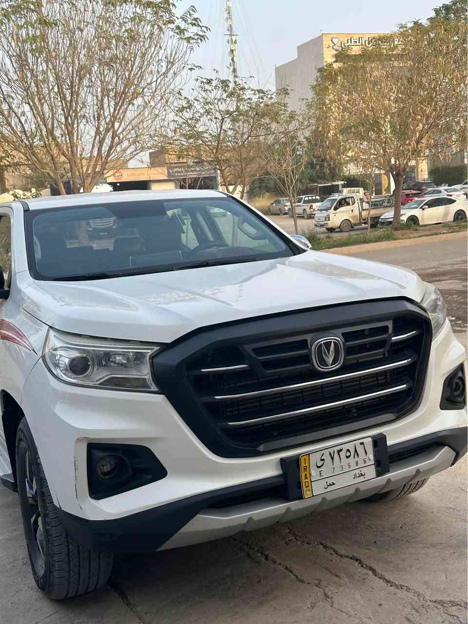 للبيع  هانتر شانجان
رقم بغداد 
موديل 22 السياره حره  شرط التحويل ثاني يوم
 مواصفات السياره
تبريد قطعتين 
لايت زنون 
دفع رباعي 
كشنات الاماميه كهرباء 
كامره وحساسات خلفيه كامره جانبيه 
 اشاير بالمري 
نظام قياده سبورت وايكو نورمال 
كير عادي واتو 
شاشة دشبول تحكم ستيرن 
قفل سرعه كير ومكينه مسيوبوشي بانزين عادي  
ماشيه 170 الف
السعر150 وبيها مجال 
مكان السيارة سامراء 
*********** سامراء, صلاح الدين
