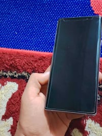 نوت ٩ • ٥١٢ • ظهر مكسر