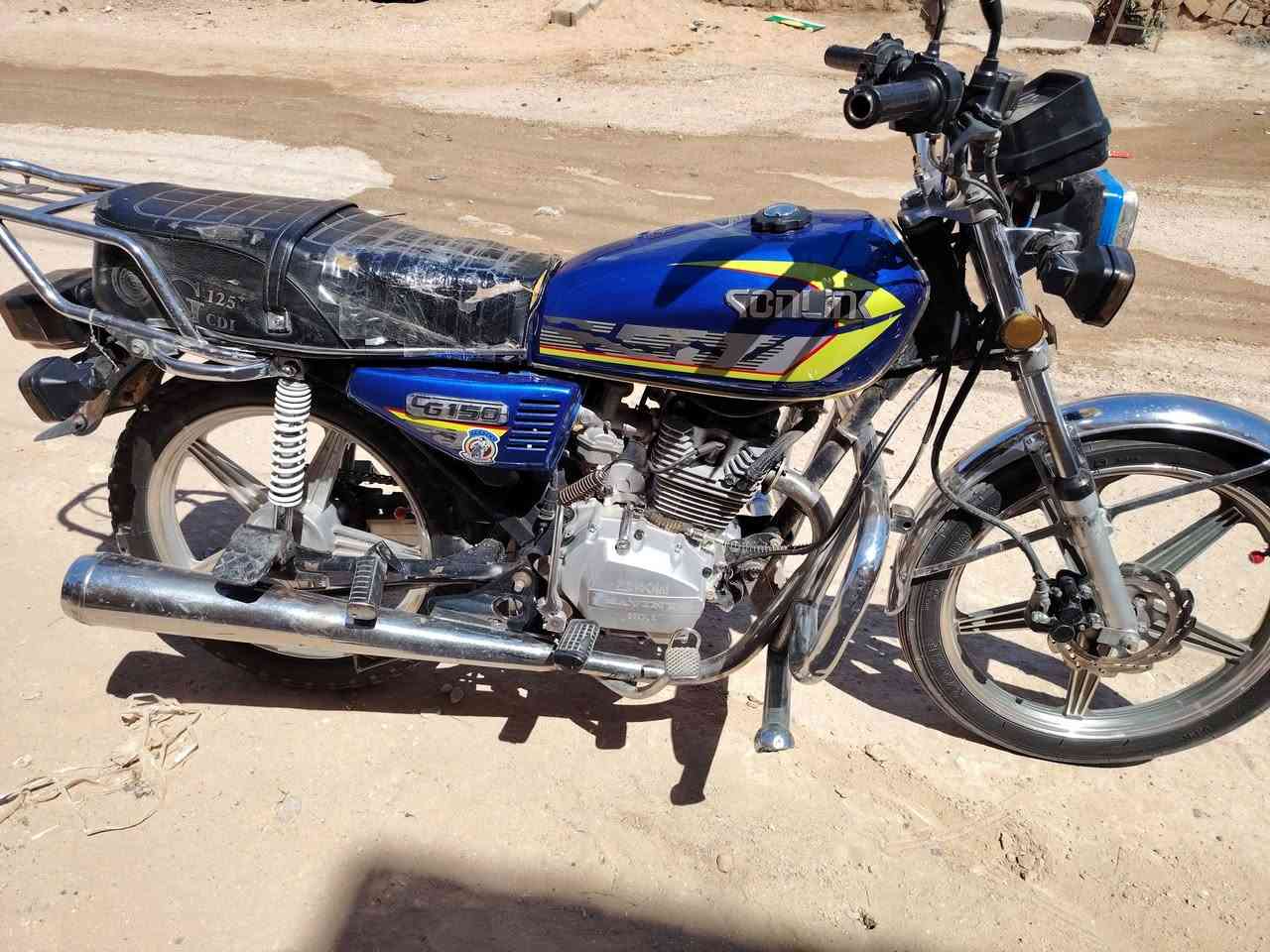 سيفان 20 للبيع كامل من محرك وكهربائيات يرهم مراوس السعر 400 مكان حصيبه ***********
