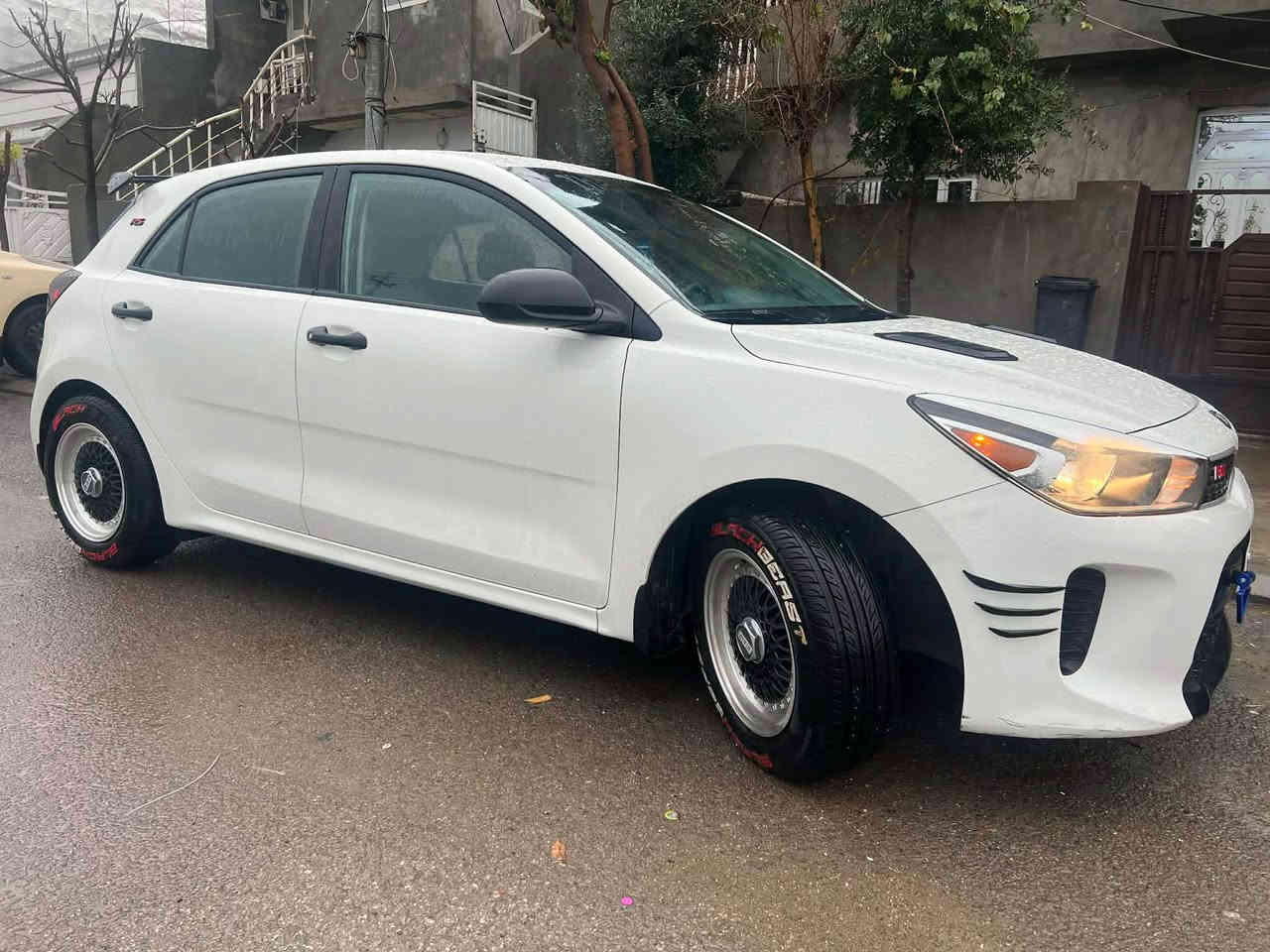 کیا ریۆ ٢٠١٨
گێر تۆماتیک و عادی و سپۆرت
شاشە ئایپاد و کامێرا
سوکان ڤۆلیۆم و تەحدید سورعە
مەکینە ١.٦
گێر و مەکینە بەشەرت نەکراوەتەوە
کامل جوانکاری
تەنها دەرگای دوای سایەق و چەمەلەغی دواوە بۆیاخە 
سەنەوی و هەزە و بەرادی تازەیە هەتا ٢٠٣٠ بەناوی خۆمەوەیو
نرخ/100
ژم/*********** السليمانية, العراق
