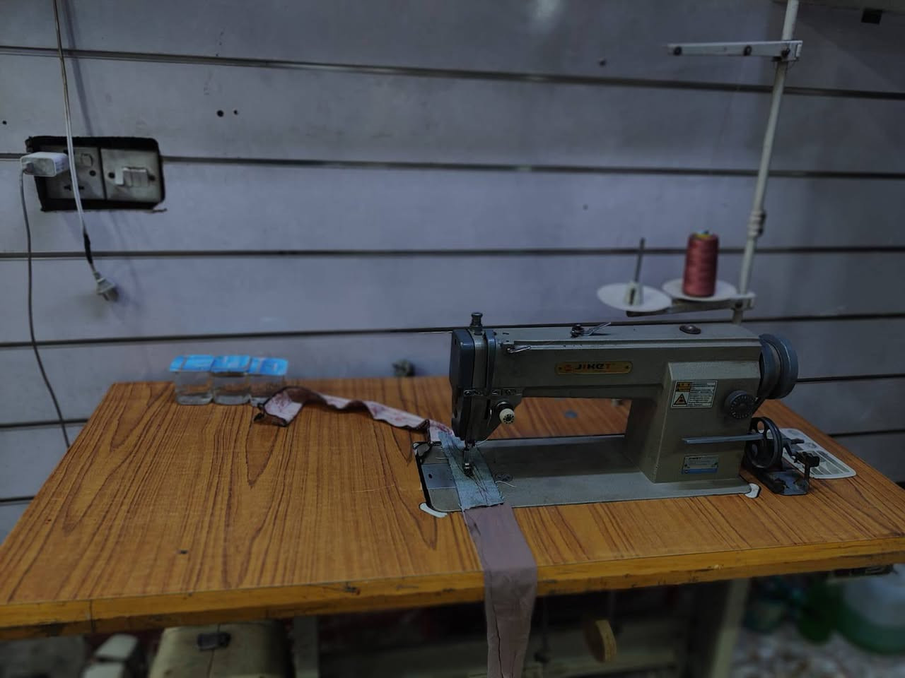 مكينه جاكيت نظيفة جداً
السعر : 175 الف
مكينه اوفر ياباني الأسم بيبي لوك
السعر الأوفر 150 الف
التواصل وتساب فقط
رقم الهاتف : ***********
رقم الهاتف : ***********
