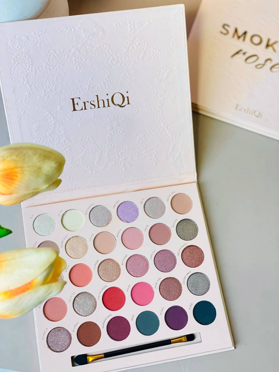 باليت اي شادو من ErshiQi
❤️ ❤️
 تحتوي مجموعة ظلال العيون بتركيبة فائقة التركيز، تتراوح من الألوان المطفية 🌈و الألوان  الكلتر❤️🙈
وكل ما تحتاجينه للحصول على مظهر متألق , فهذه المجموعة المختارة بعناية تتضمن مجموعات لونية سهلة الاستخدام... 

كوالتي عالي ...
يجمع الالوان الاساسيه و الانتقاليه مات .
سهل الدمج و ثابت طول اليوم. 
تحتوي على  30 لون   
🚘يوجد خدمة توصيل لجميع محافظات العراق ٤ الاف🚘


**إذا كنت صاحب هذا الإعلان وتريد حذفه لأي سبب، رجاءا أرسل رسالة إلى الدعم الفني**