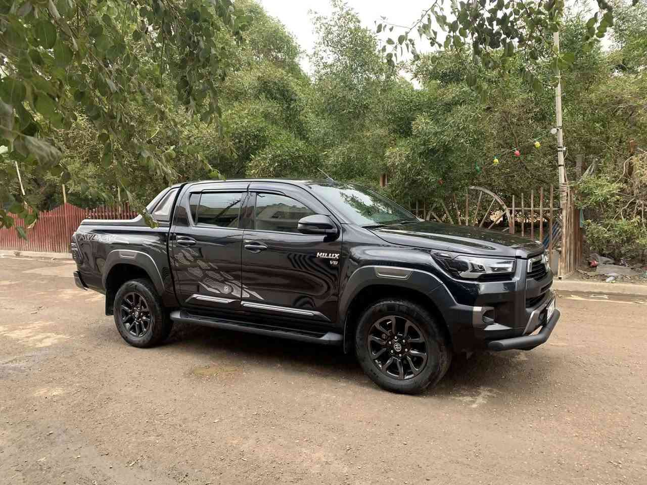 سلام عليكم عندي سياره للبيع بيكم هايلوكس موديل 2023 رقم اربيل كير وتماتيك مكفول كفال عام ماشيه 40 ألف عنوان بغدادالرقم  ولشراي يتصل على ***********
