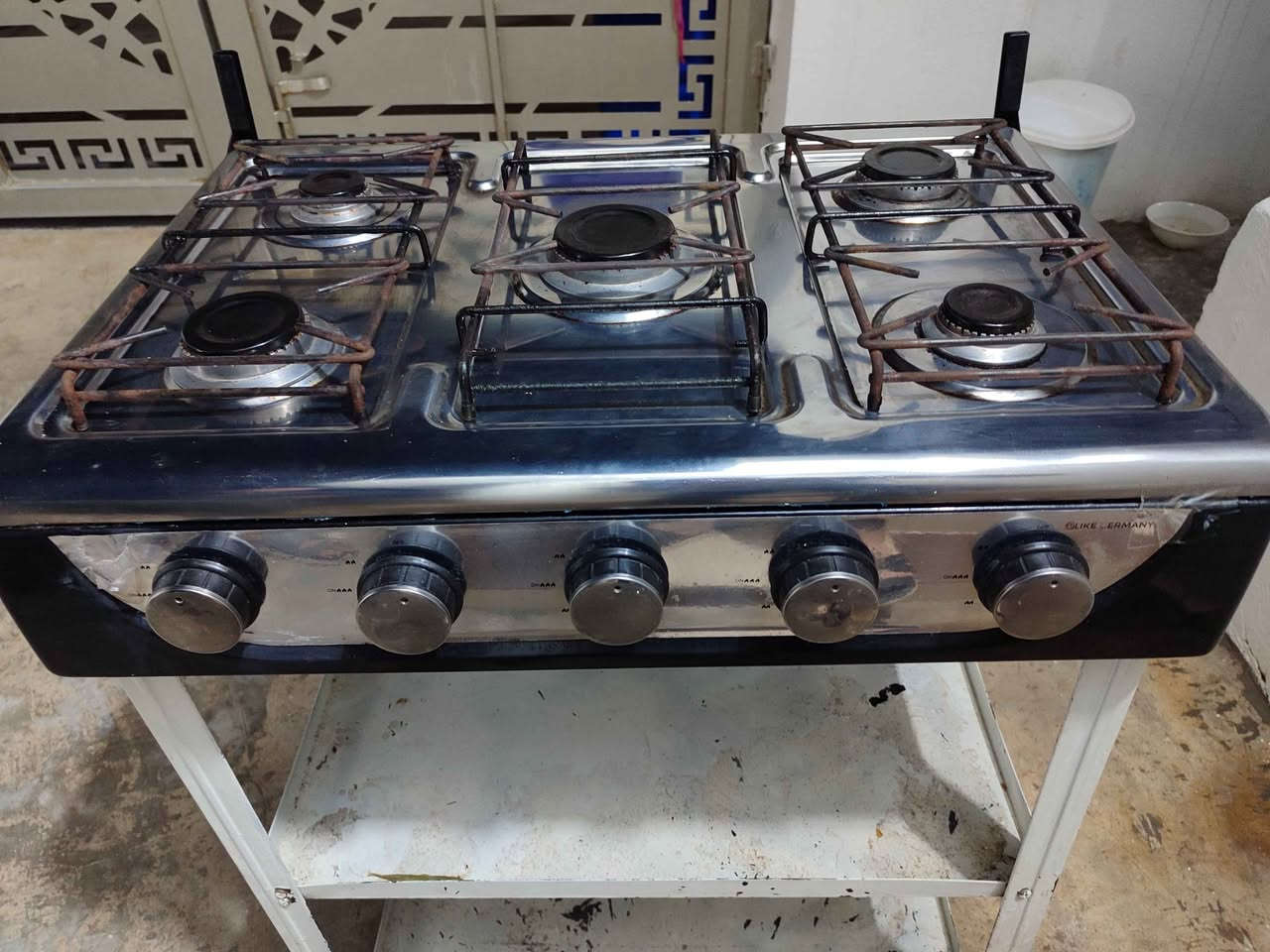 تەباغی 5 چاوی بۆری 
تێبینی : قاعیدەکەی ژێری شلە السليمانية, العراق


**إذا كنت صاحب هذا الإعلان وتريد حذفه لأي سبب، رجاءا أرسل رسالة إلى الدعم الفني**