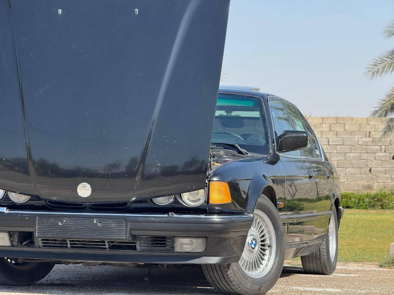 Bmw750اصل وفصل 12سلندر بلاديه وجاهزه من كلشي مكينه وكير وكسل شادهن جدد✈️وتخم
٧ تاير شاده جديد ورقم بغداد تحويل مباشر ب٧٥وبيه ]7 لشراي يتصل *********** مكانه بابل+بغداد
