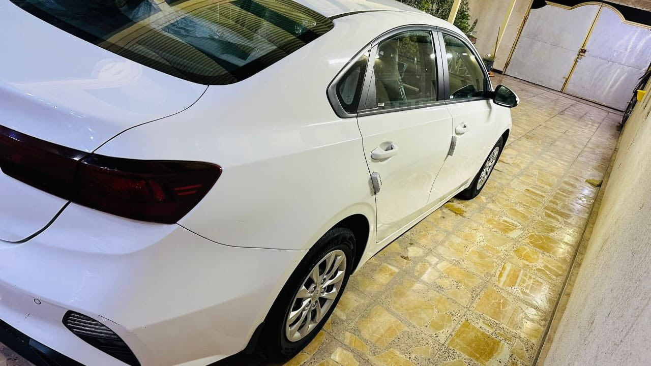 للبيع سيراتو 2022 كفاله عامه تبريد قطعتين داخل لونين ماشيه 85  محرك 1600
***********
رقم بغداد مكان سياره محافظه ميسان
