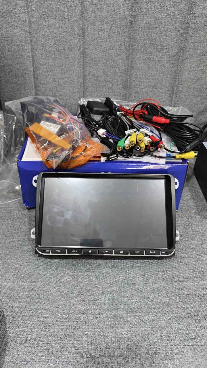 السلام عليكم 
شاشه حجم 9 انج نظام اندرويد جديده غير مستعمله 
فولكس واكن باسات جيتا 
ذاكره 64 رام 4 كار بلي اندوريد اوتو وفان 
ملحقات كامله وياها فيش وكنباس على بلاد بدون تحوير وكامره خلفيه 
السعر 75 الف ومجال بسيط 
مكان بغداد ويتوفر توصيل داخل بغداد


**إذا كنت صاحب هذا الإعلان وتريد حذفه لأي سبب، رجاءا أرسل رسالة إلى الدعم الفني**