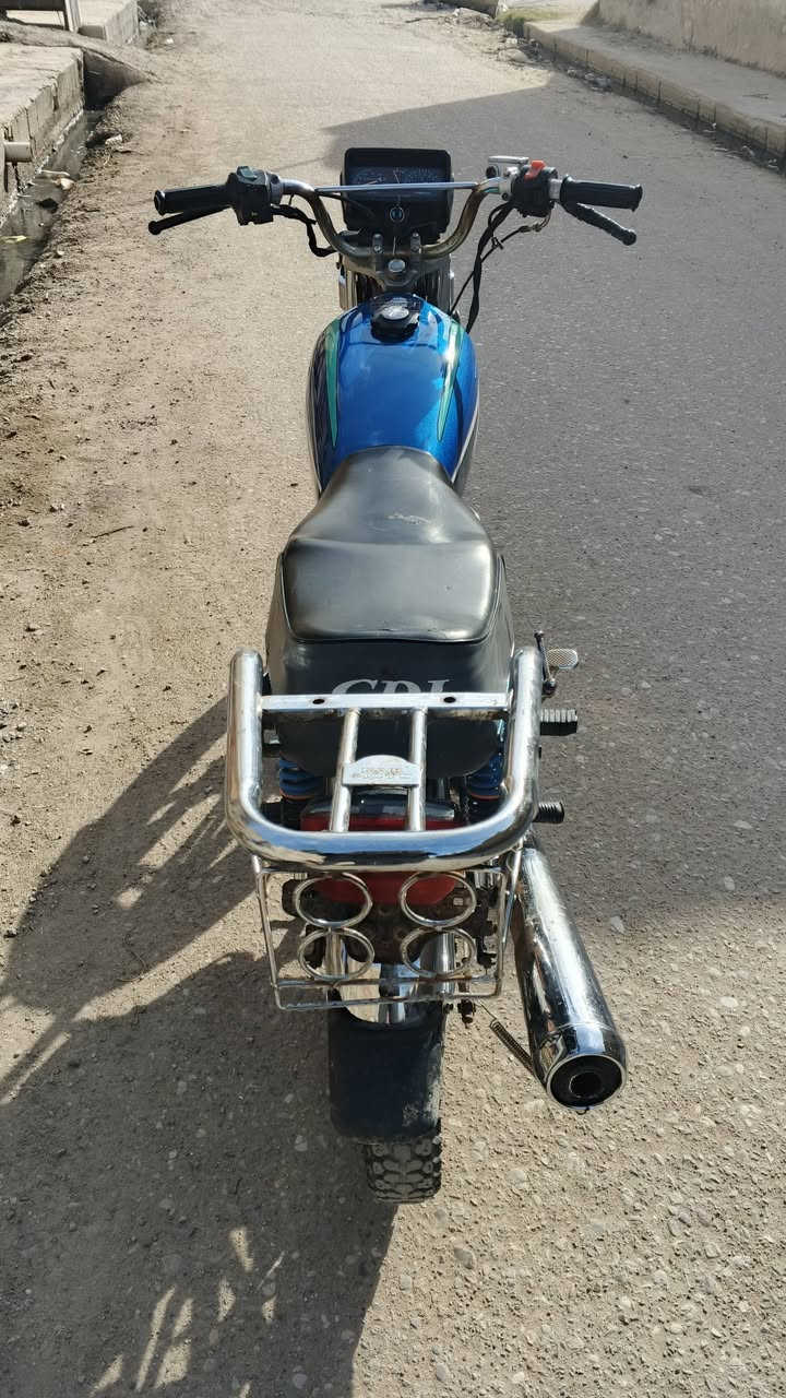 سلام عليكم للبيع او مراوس 20 اوراق مامفتوحه دراجه جاهزه مكاني رفاعي الشراي يتصل ***********
