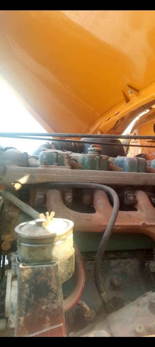 اقجم البيع موديل 81 قمارة مصبوغة عام و شاصي مطول رقمه نينوى 
***********
