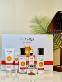 بكج فيتامين سي • كوري • تفتيح وترطيب