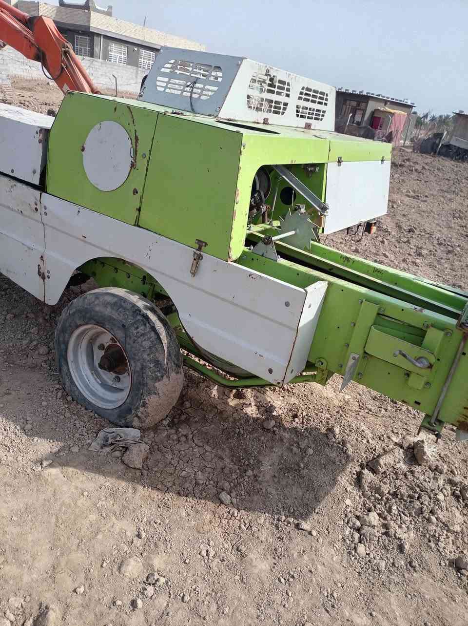 السلام عليكم كابسه قرش باب ثاني للبيع كلش نظيفه والسعر مناسب مليونين ونص نهايهه المكان اجبله رقم الهاتف***********
