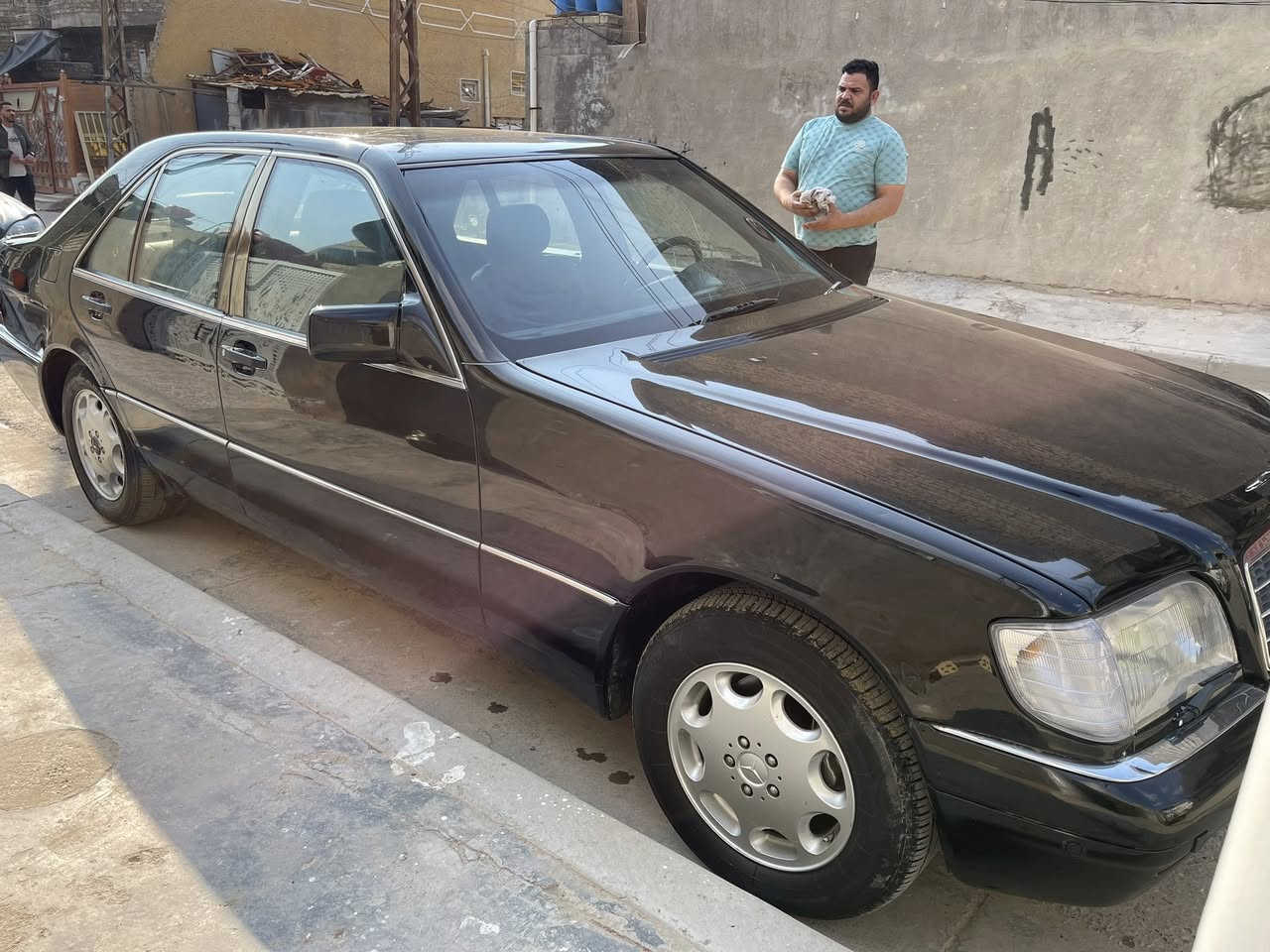 للبيع مارسدس شبح موديل ٩٢ جديده لوك محرك وكير بلاد تابوت تخم تاير جديد حداديه جديده كهرباايات كلشي شغال بيها نقص سلايت عاطل وكمبريسر تبريد رقم بغداد شرط تحويل نفس اليوم ترايك وين مايعجبك بيع ومراوس مكان سياره بغداد كفاات العبيدي سعر ٧٦ وبيها مجال حك جيه ستفسار ***********
