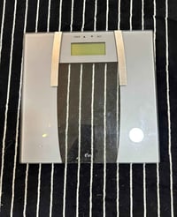 توصيل • علق للحجز • رقم خاص