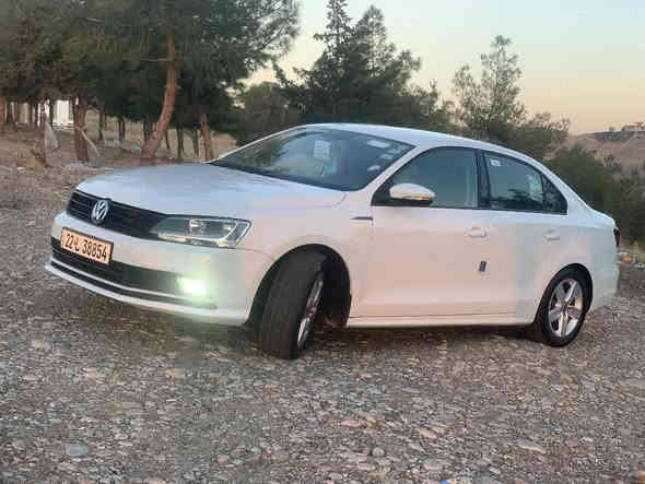 جیتە مۆدیل 2015 خەلیجی مەکینە 20بێ تۆربۆ دو پارچەی نیو نیو سبوخە بە بێ ناو گرتن *********** أربيل
