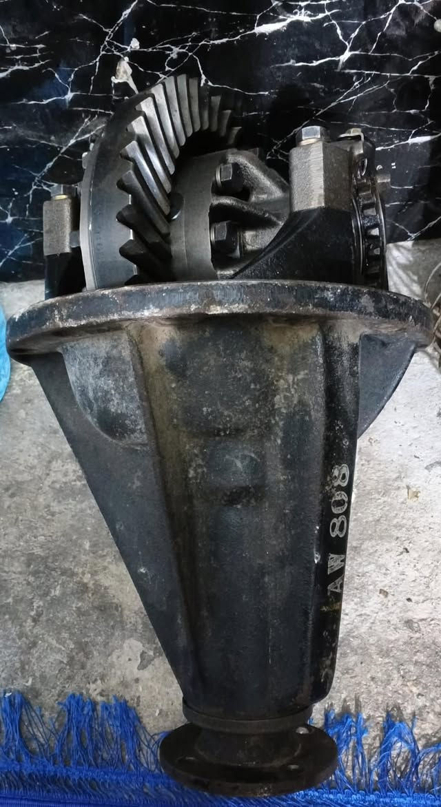 سلام عليكم اكسل 39 سن يابانية اصلي موديل 2002 كوستر نيسان للبيع سعرة 200وبي مجال ***********
