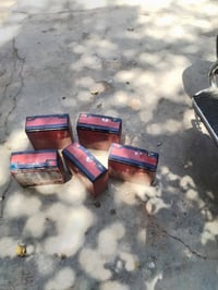 بطاريات للبيع نص عمر عمر بيهن نفخة شي بصيط السعر 60////07806060684