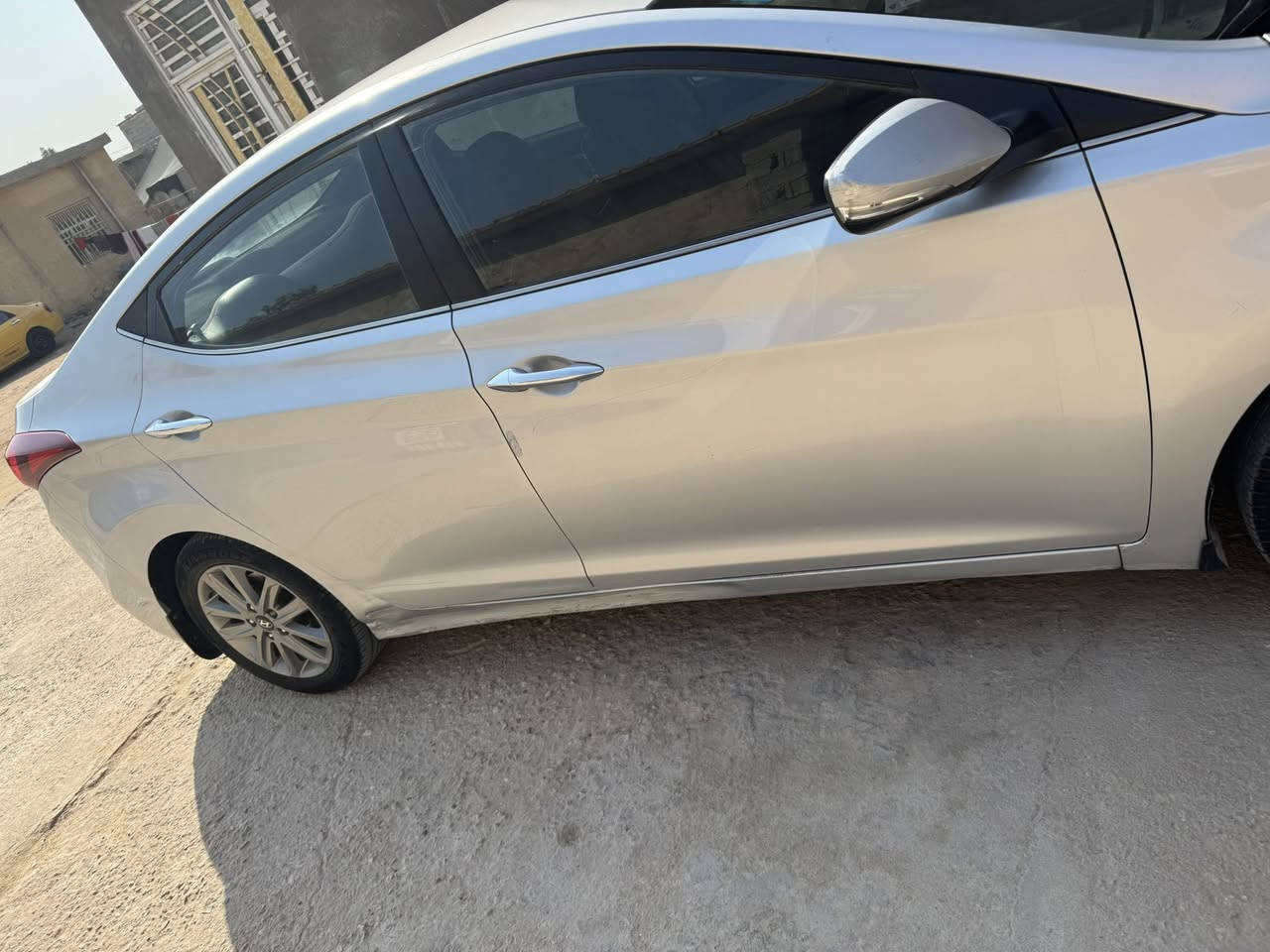 السلام عليكم النتره خليجي   موديل 14
مكينه 1800 كير خير من الله السياره ماشيه 

176 الف مكانهاا كربلاء بيهاا ربع البنيد صبغ فقط 

والسونار مرفق مع المنشور السعر 118 وبيها مجال بسيط 

رقم الهاتف للتواصل ***********
