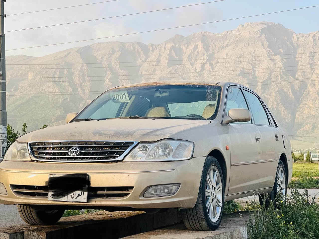 ئەڤەلۆن مۆدێل ٢٠٠١ فول مۆسەفات دەعمی نیە کامل بۆیاغە بۆ جوانی شانە و سەقفی بۆیاخ نیە 
*********** السليمانية, العراق

