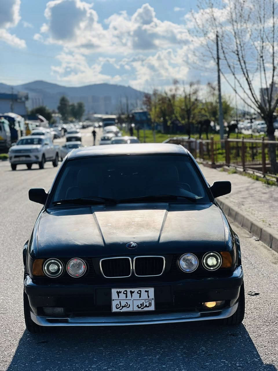 بى ام موديل 90حجم 520گئر عادى
موبايل*********** 
سياره 6سلندر
سعر سياره 45$وه رق مجال
غرامات مال سياره 2.50$وه رق نزل من سعر
٤جام كاره باى
سياره عام بخ
سياره تبريد ❄️
سياره محرك 520كبس 
سياره داخل جديد كوشن جلد
سياره بيدون دعم
سياره كير ومحرك بشر
سياره وكاله ت شرت
سياره تخم جديد 
سياره موجود دهوك
