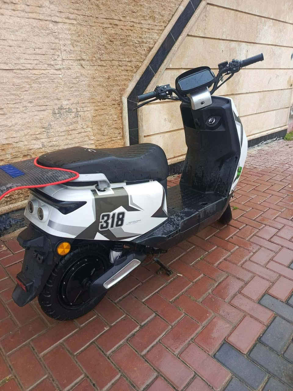 متاح موطور شحن 318
لايتات نشرات كلشي شغال امريات موجودات + صندوقو معا موطور كامل فقط شاحنه ما ويا انزلك من سعرها.....شرط شغال س ع ر 425 وبي مجال ....الجديد مالو بـ 850


**إذا كنت صاحب هذا الإعلان وتريد حذفه لأي سبب، رجاءا أرسل رسالة إلى الدعم الفني**