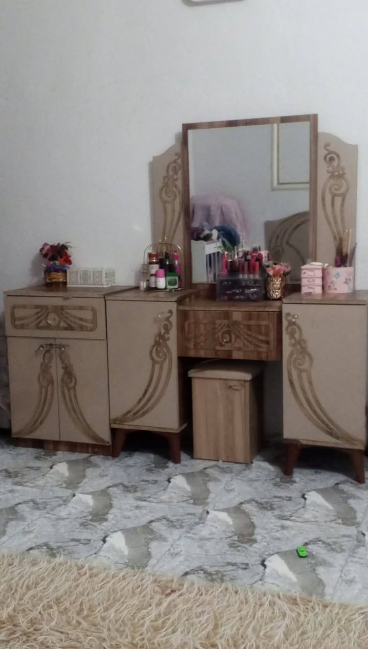 السلام عليكم غرفه  للبيع  بيهه نقص بس جربايه ماكو فقط التاج والكوميدي وبيهه اضرار بسيطه سعر خاص


**إذا كنت صاحب هذا الإعلان وتريد حذفه لأي سبب، رجاءا أرسل رسالة إلى الدعم الفني**