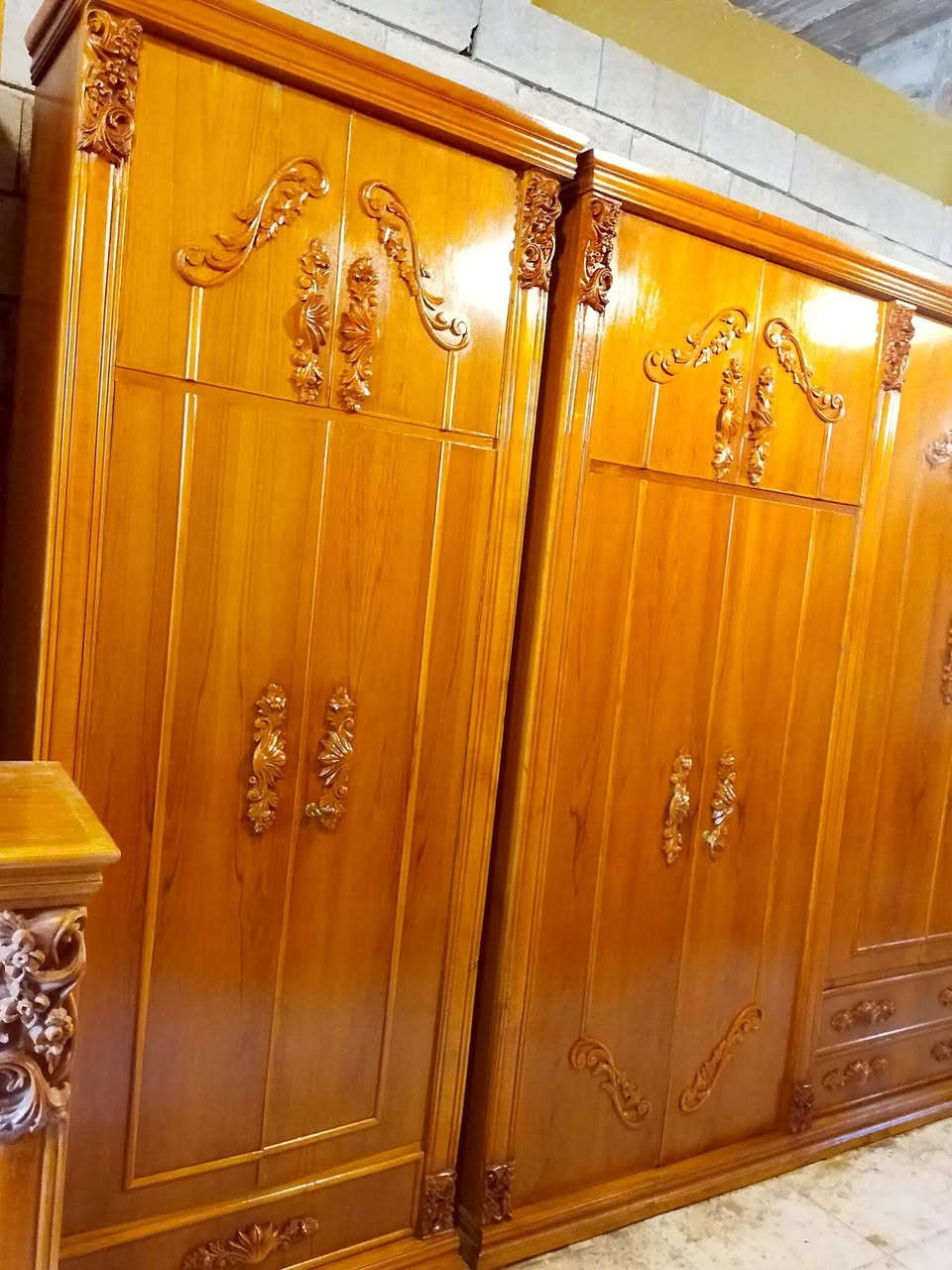 غرفه سته أبواب ملحق شغل ثكيل درجه اولى نضيفه اخو الجديد شرط غرفه رقم واحد فول ***********
