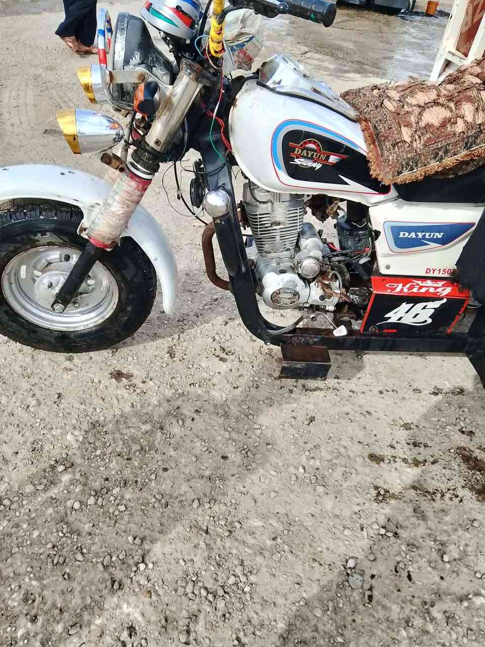 السلام عليكم ستوته للبيع موديل 13 ستوته نظيفه شغاله السعر واحد و 250 رقم الهاتف ***********
