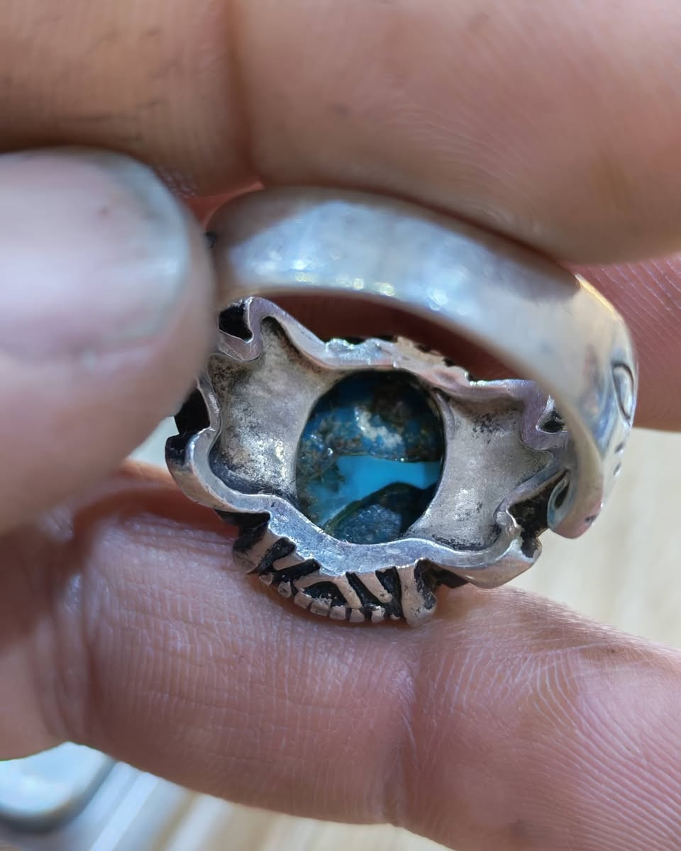 فيروز أمريكي أزرق صياغة يدوية قياس الخاتم 28 سعر الخاتم 60الف نهائي بدون عملة
بغداد ***********
