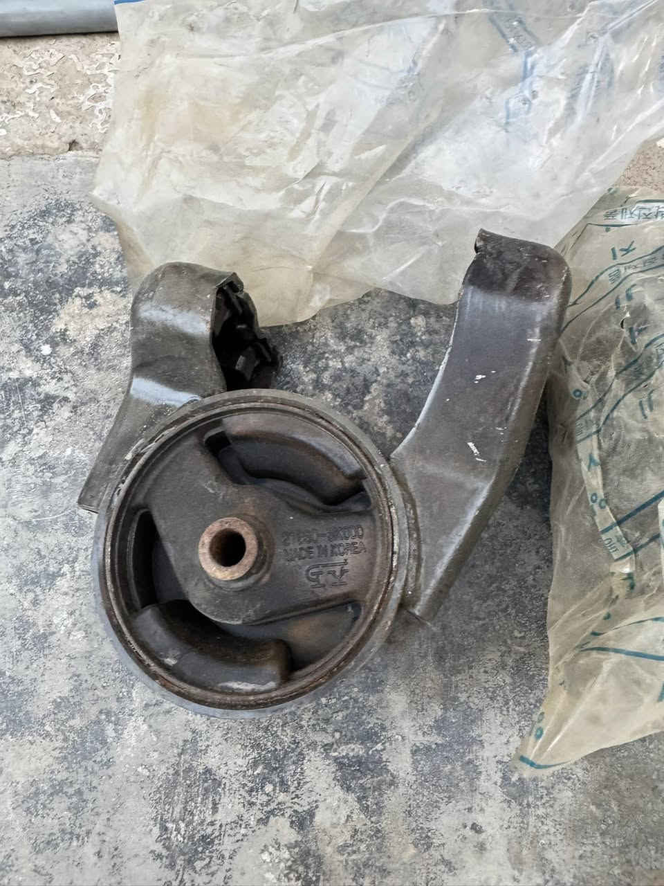 متوفر طبلة زيتية وطبلة يمين ويسار. كوريات جديدات اوبتما 2010


**إذا كنت صاحب هذا الإعلان وتريد حذفه لأي سبب، رجاءا أرسل رسالة إلى الدعم الفني**